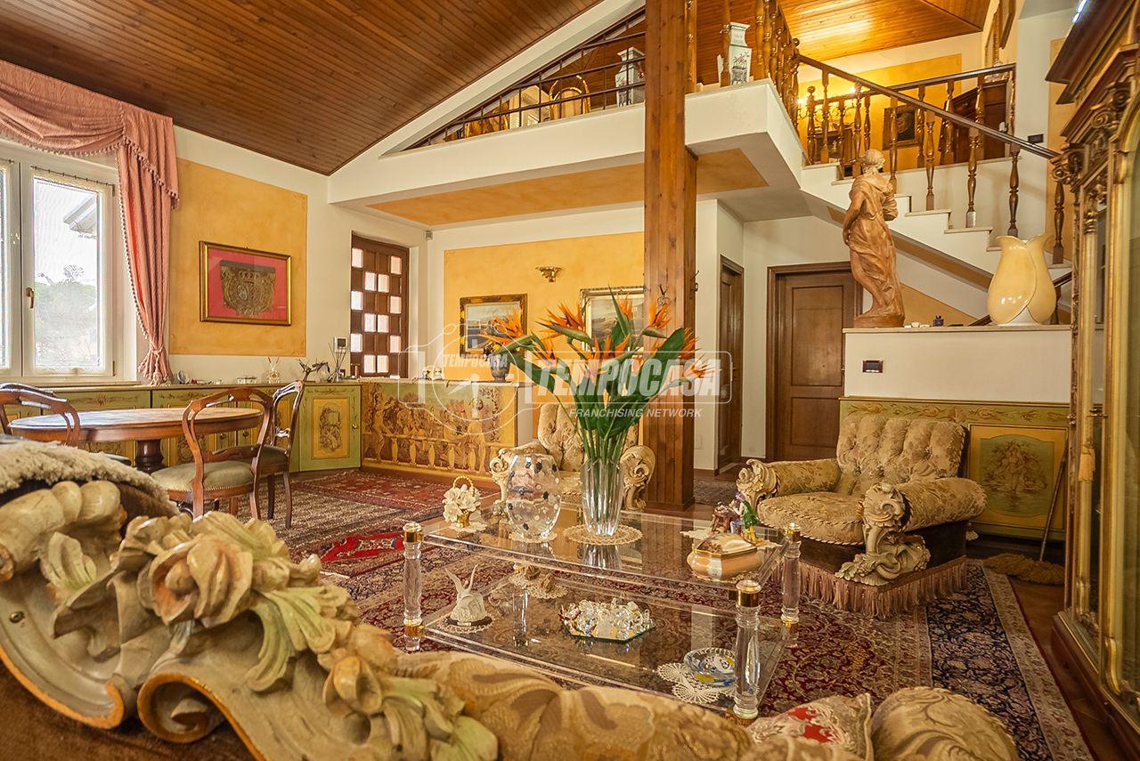 Villa in Via Bassa 7, Montichiari