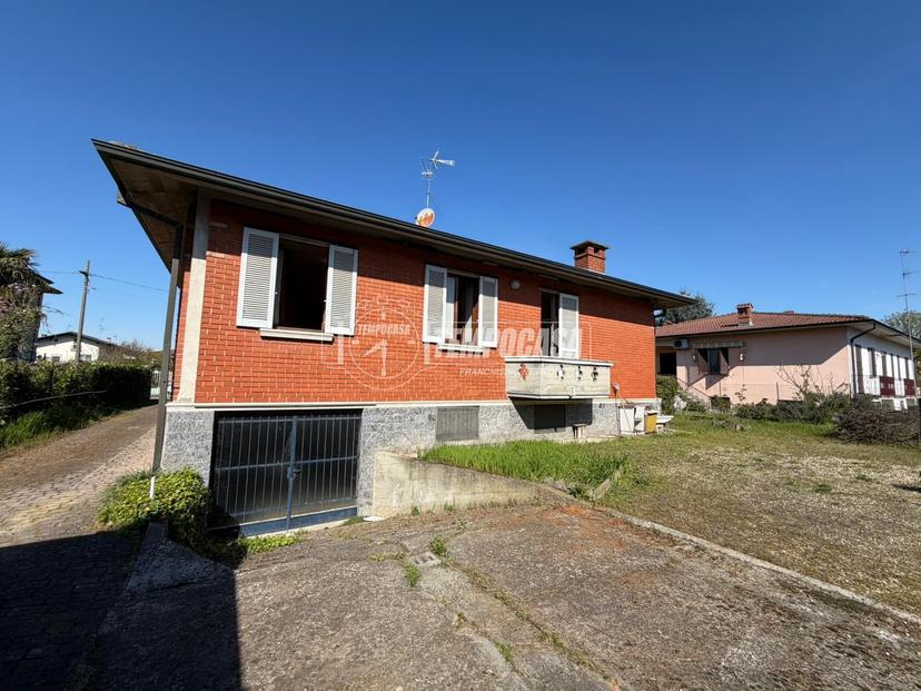 Villa in Via Liguria 5, Garlasco — foto 5 di 5