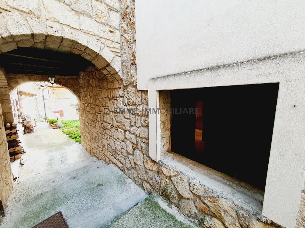 Villa a schiera, Ascoli Piceno
