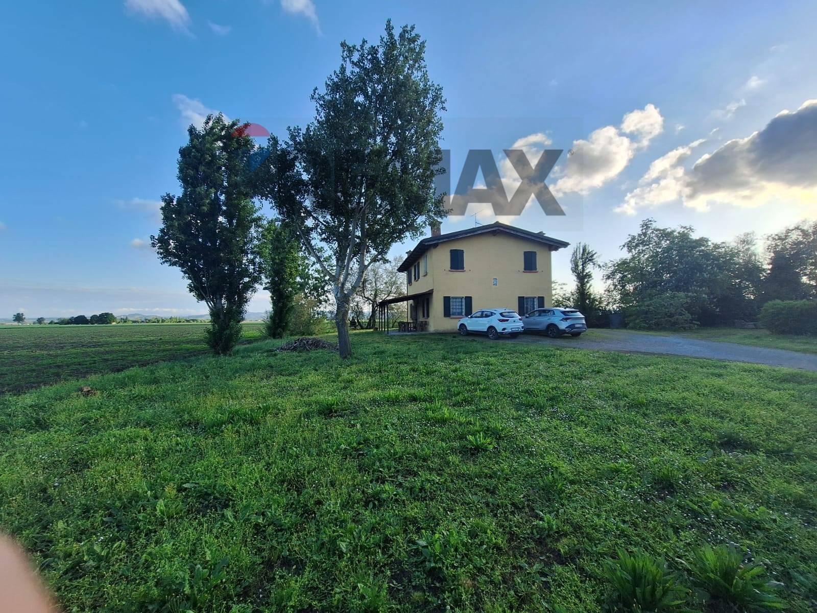Trilocale, Ozzano dell'Emilia