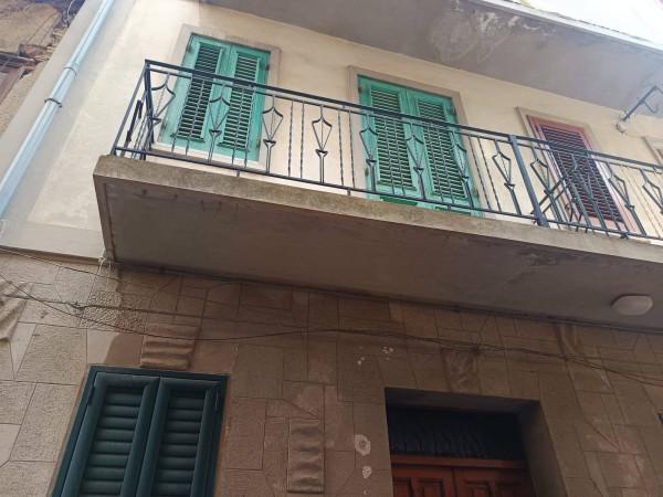 Trilocale in Via Ferrara 10, Gualtieri Sicaminò