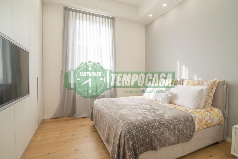 Trilocale in Via Enrico Arosio 1, Monza