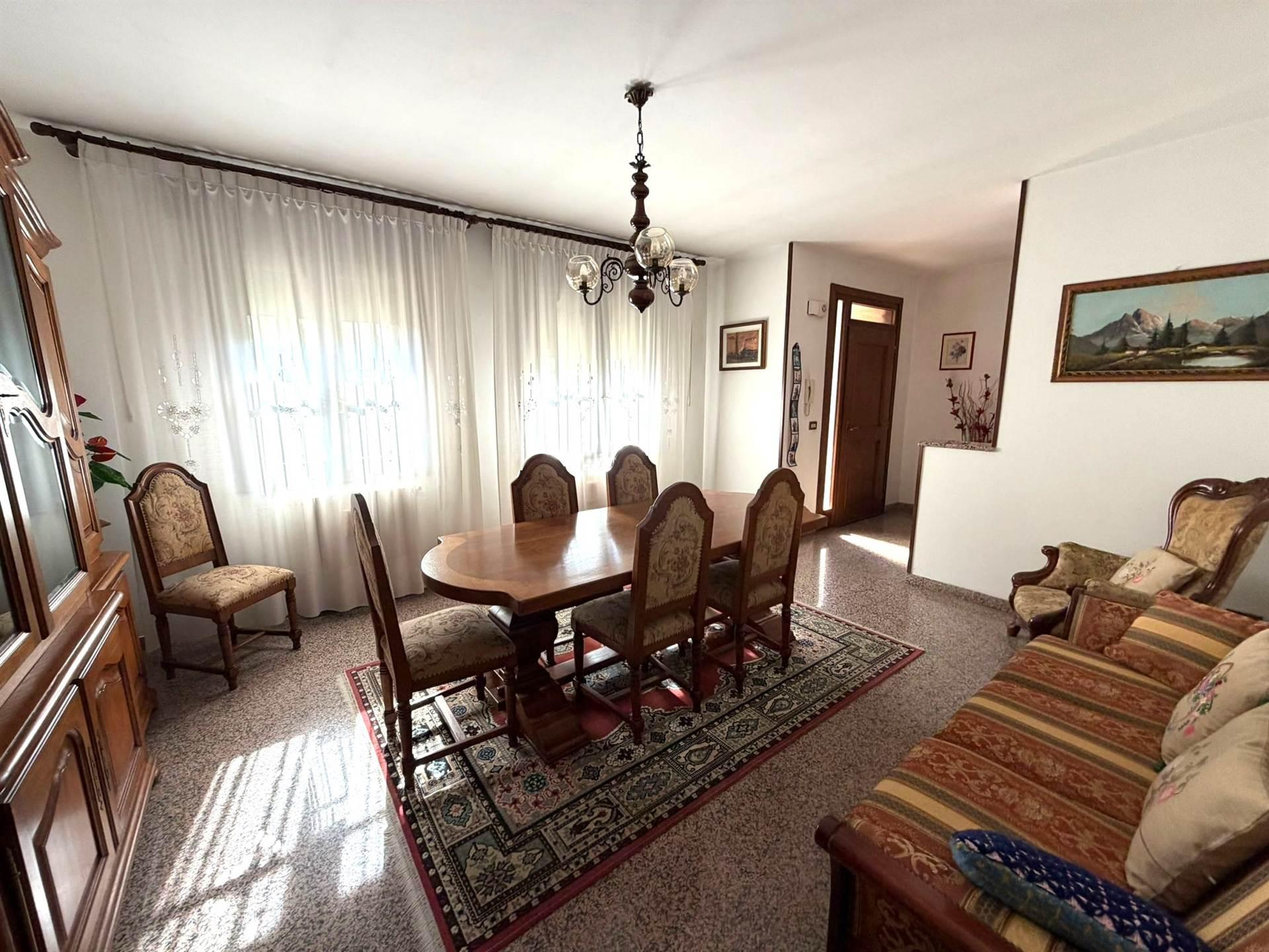 Casa indipendente in Via Roma, Pettorazza Grimani