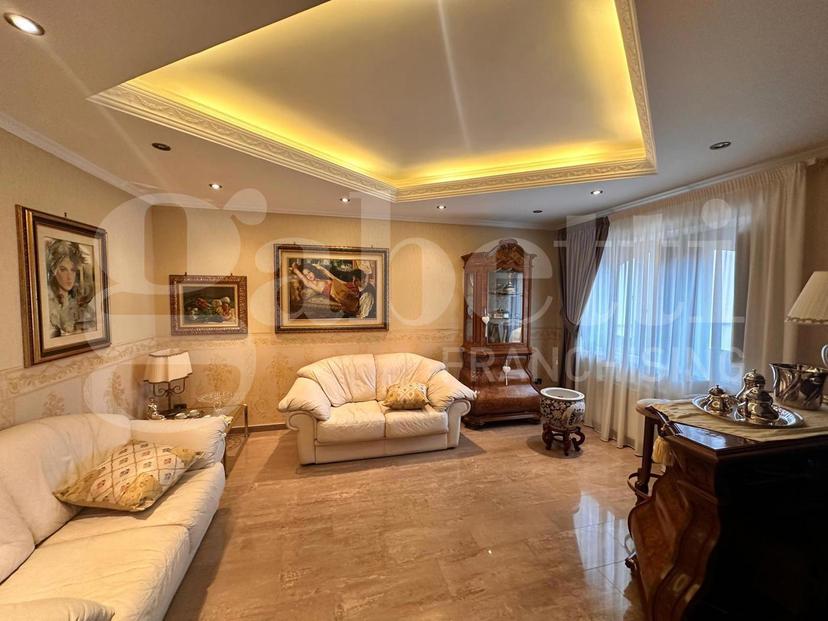 Villa in Via Sopra Torone, Castel Morrone — foto 4 di 5