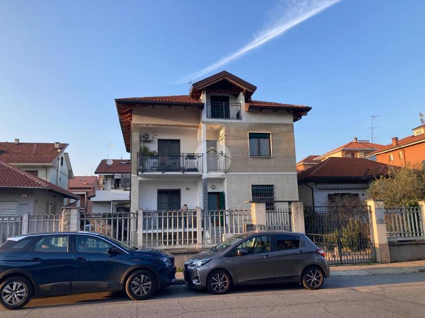 Villa in Via G. Verdi 56, Collegno — foto 2 di 5