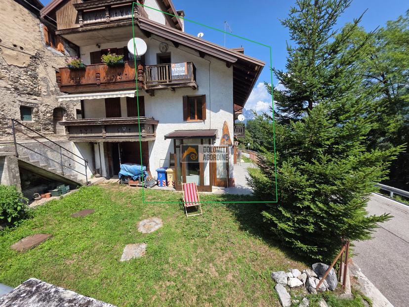 Villa a schiera in Frazione Angoletta, Rivamonte Agordino