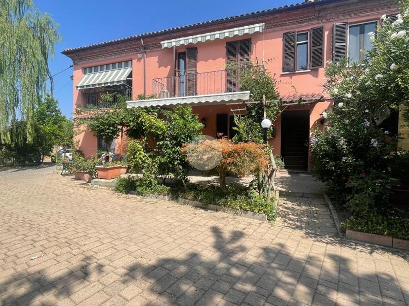 Casa indipendente in Localita Viatosto 50, Asti