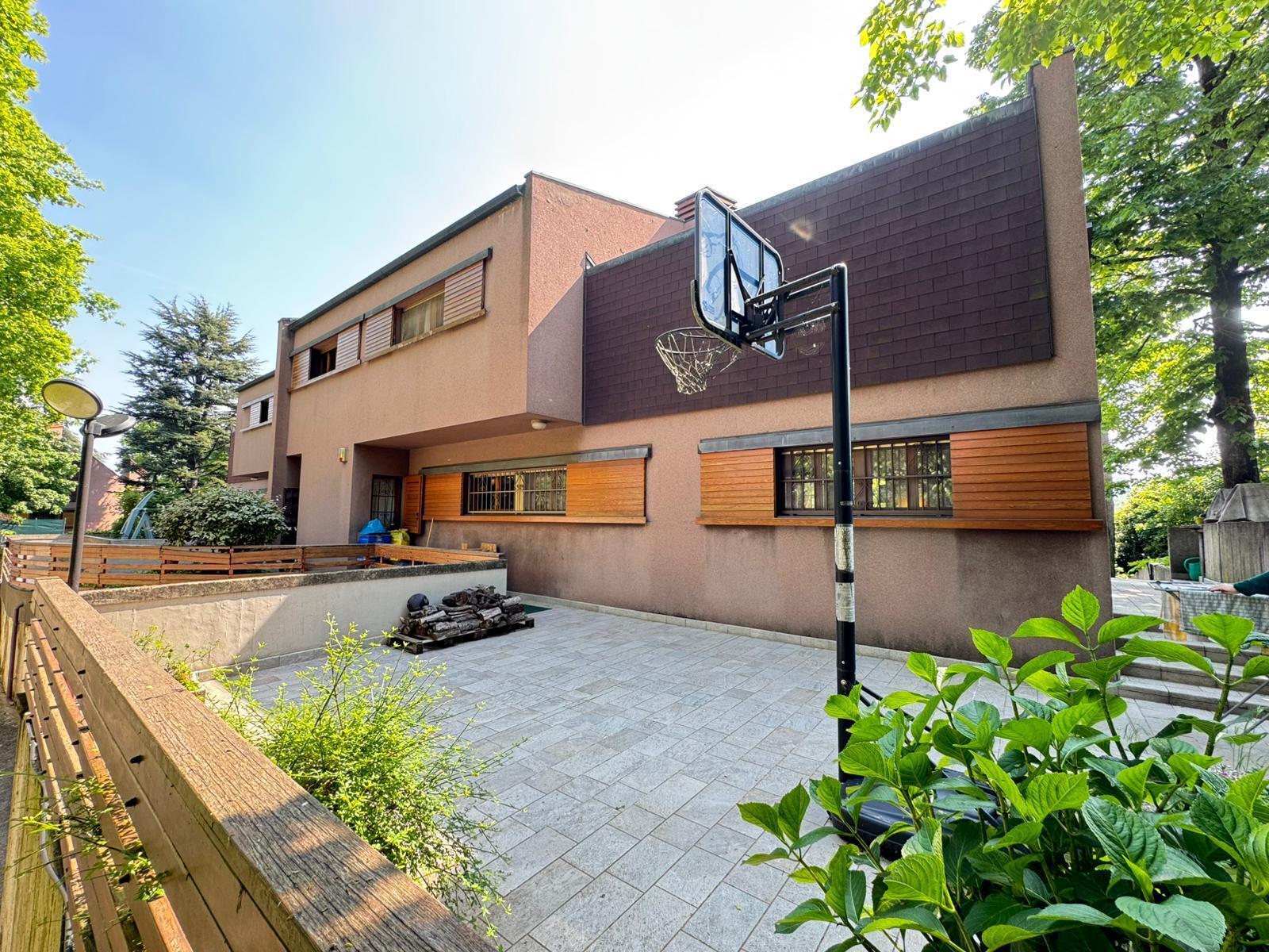 Villa in Via Papa Giovanni XXIII 20, Monte San Pietro