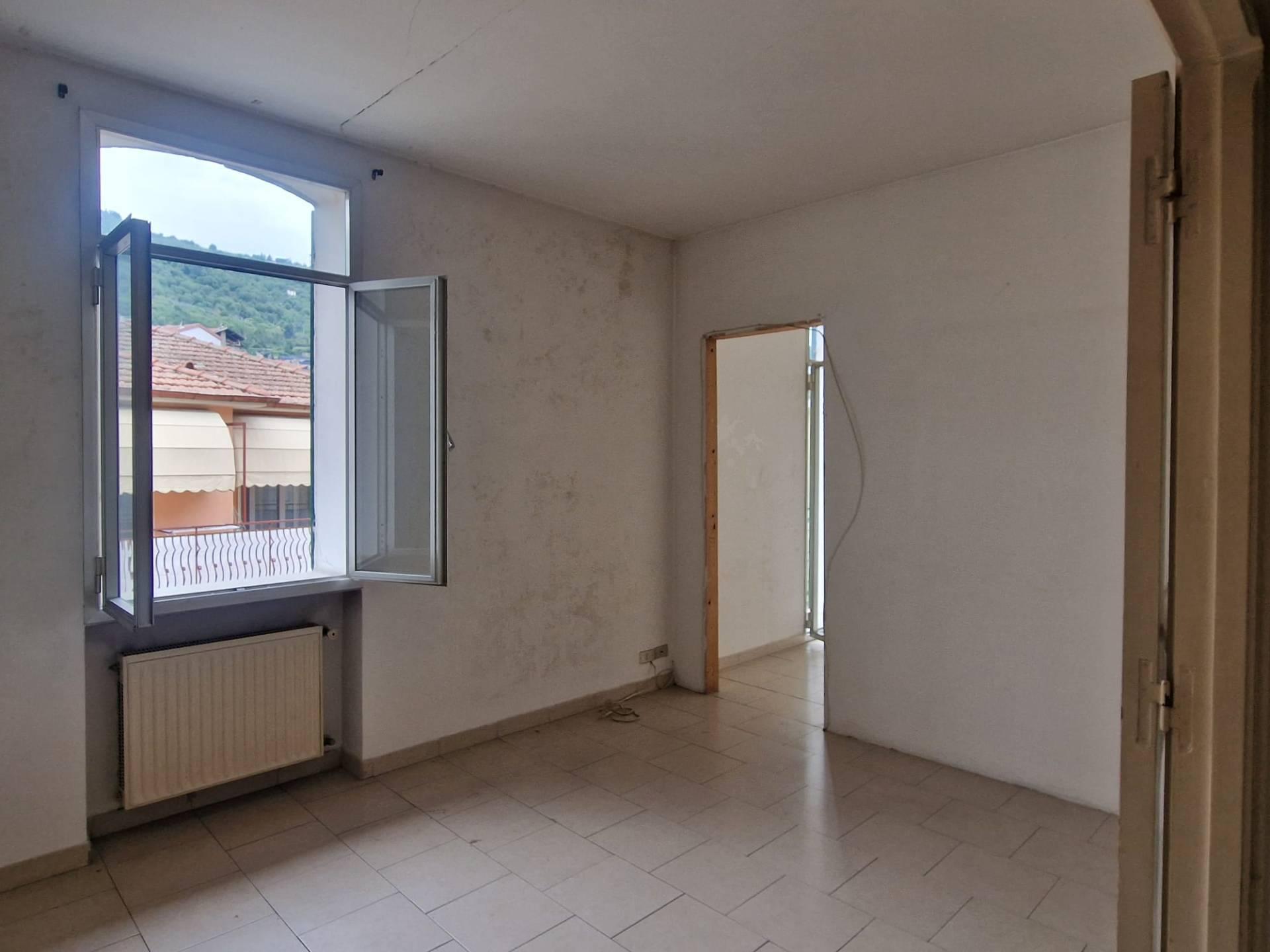 Quadrilocale in Via Martiri 24, Dolceacqua
