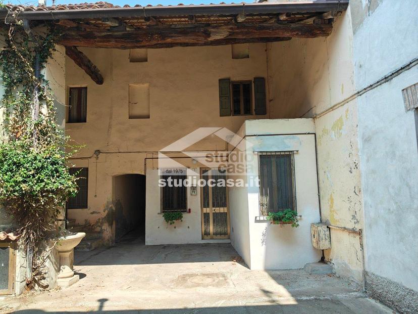 Villa quadrifamiliare in Via Roma, Credera Rubbiano — foto 2 di 5