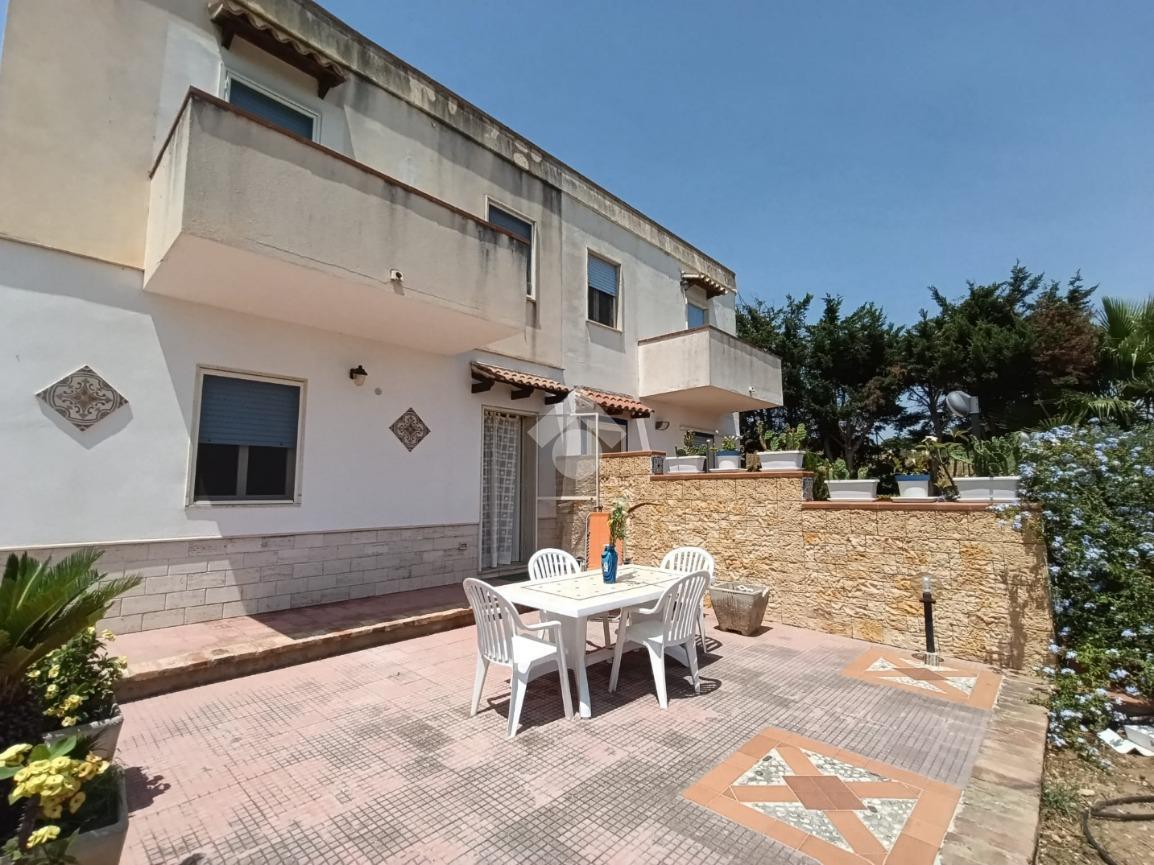 Casa indipendente in Contrada Belice Mare, Castelvetrano