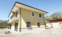 Villa in Strada Veglia 1, Vietri di Potenza
