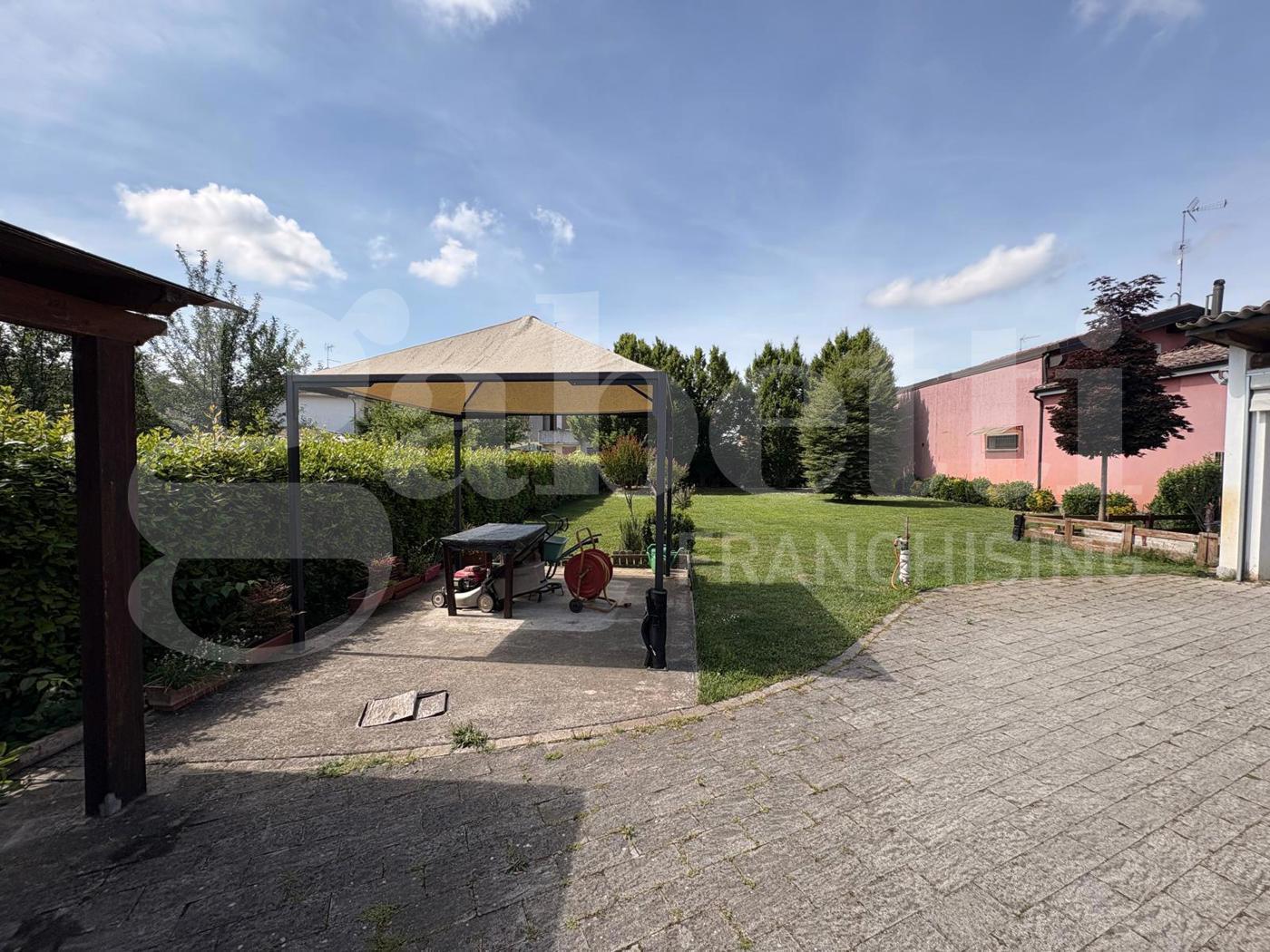 Casa indipendente in Via Santi 28, Monticelli d'Ongina