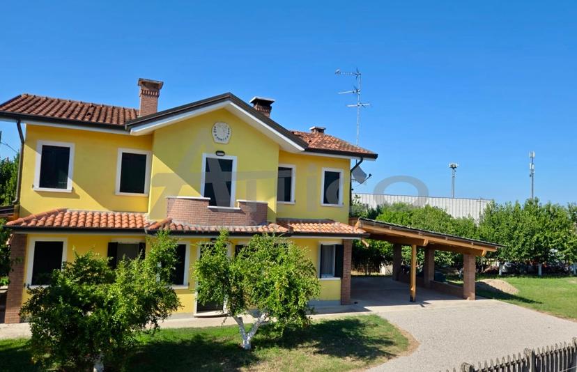 Casa indipendente in Strada Provinciale  Ro, Gavello — foto 3 di 5