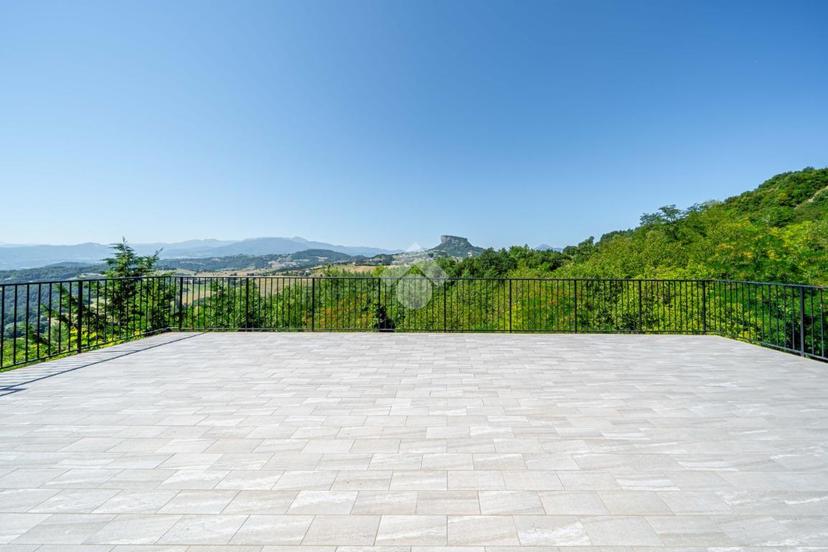 Villa in Via Grotte 8, Castelnovo ne' Monti — foto 2 di 5