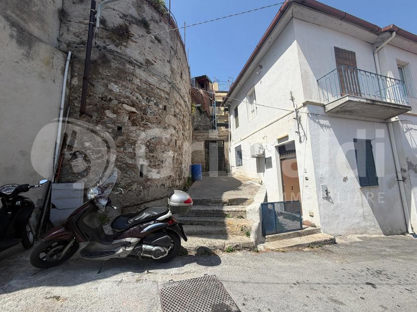 Bilocale in Via Salita Montesanto  22, Messina