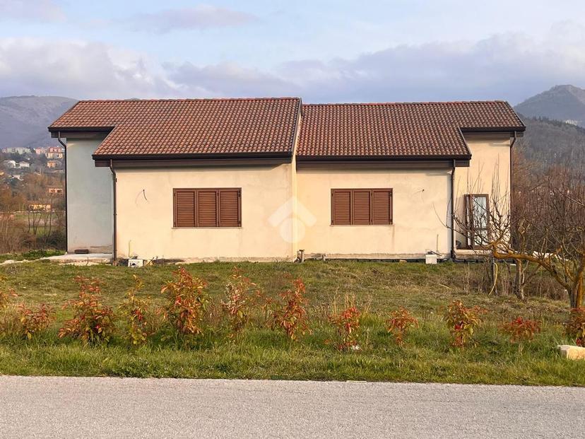 Villa in V Molino di Capo, Pignola — foto 3 di 5