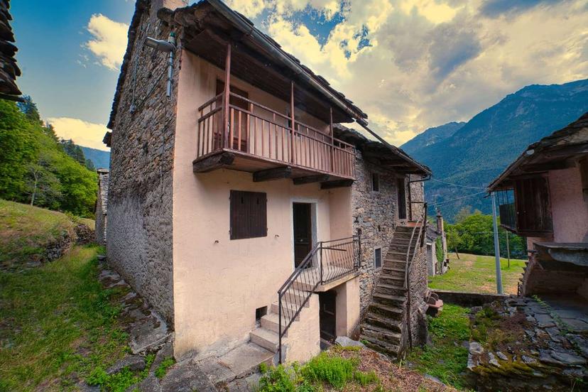 Porzione di casa in Sopra, Varzo — foto 3 di 5