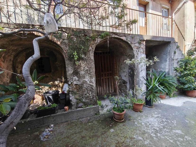 Villa in Via Pietro Mauro, Nizza di Sicilia — foto 3 di 5