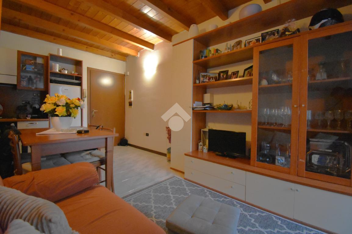 Bilocale in Via Carpenedolo 45, Castiglione delle Stiviere