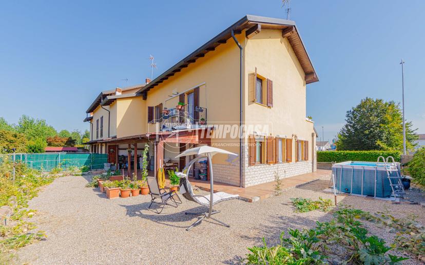 Villa in Via Papa Giovanni Paolo IIº 7/9, Parona — foto 4 di 5