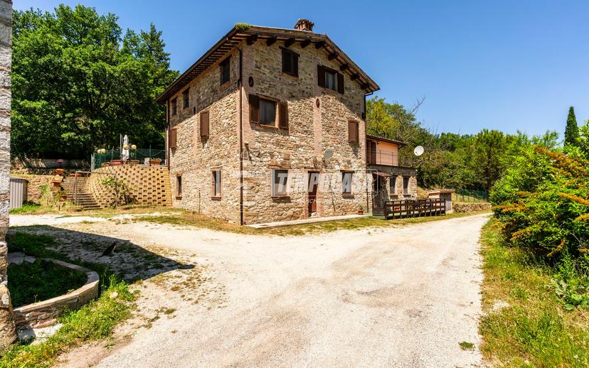 Casa indipendente in Località Perito, Camerino — foto 5 di 5