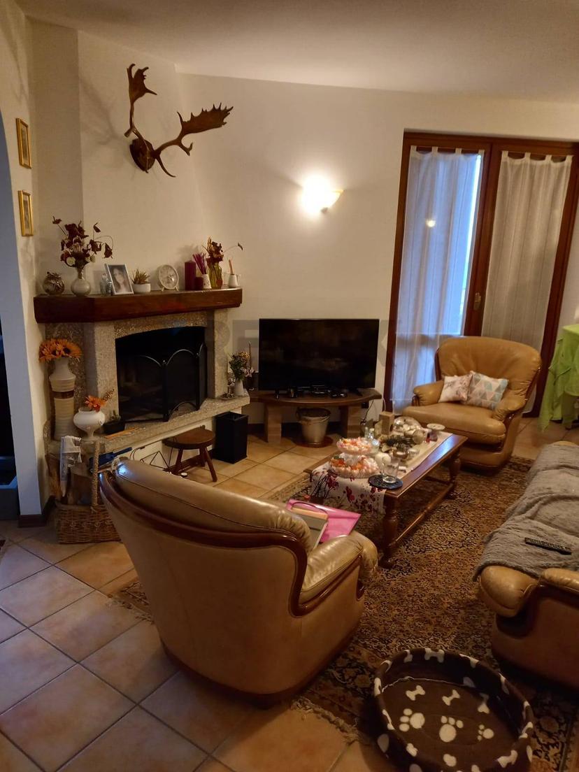 Villa, Dormelletto — foto 3 di 5