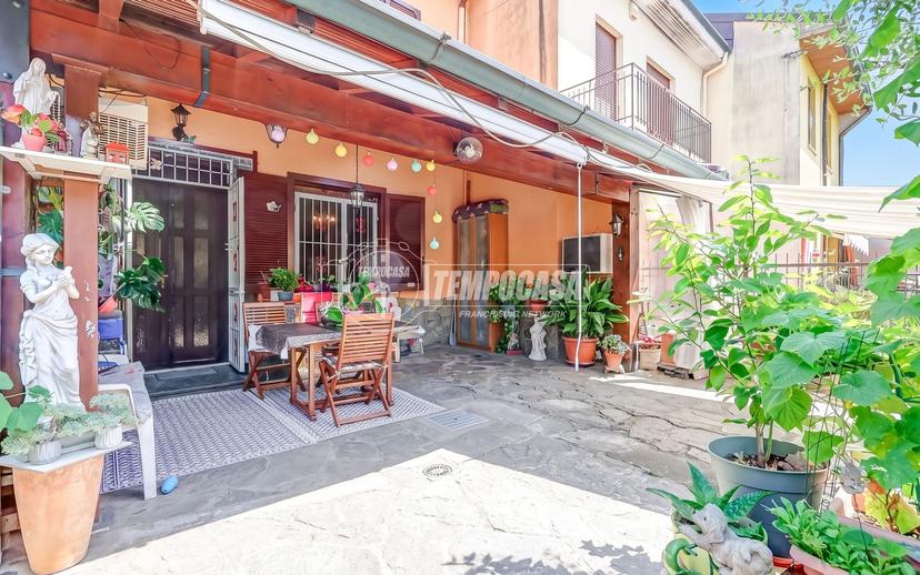 Casa indipendente in Via Isonzo 19, Cardano al Campo — foto 3 di 5