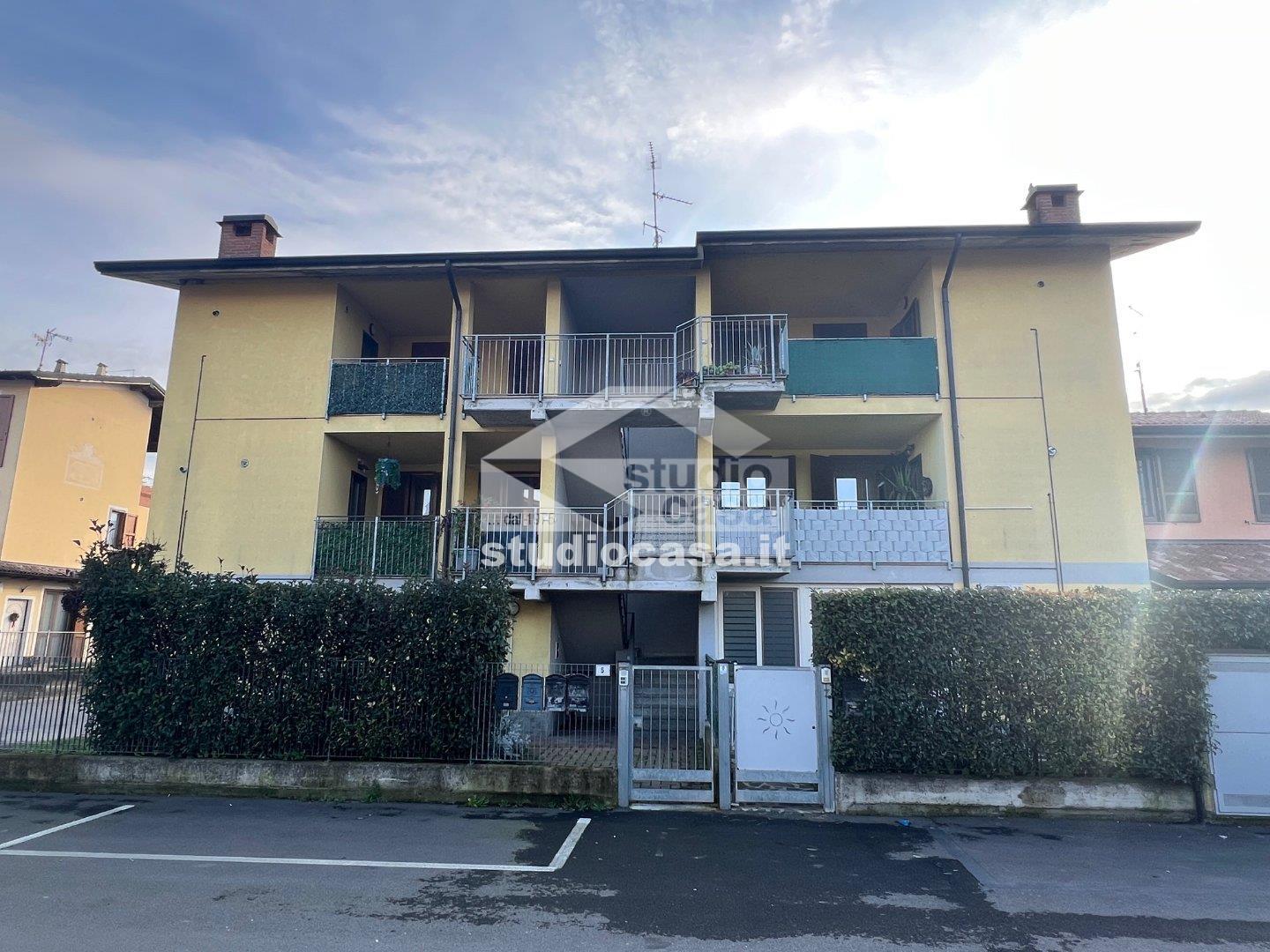 Trilocale in Via Colbert, Sergnano