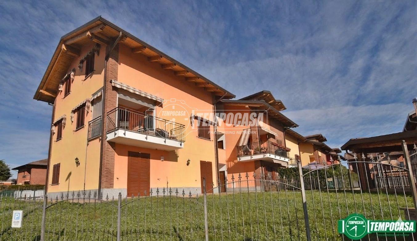 Trilocale in Via San Martino 20, San Benigno Canavese