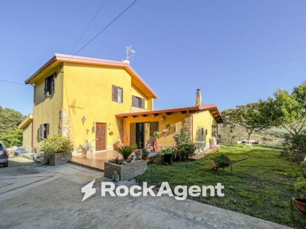 Villa in Contrada Donnantona 19, Borgia