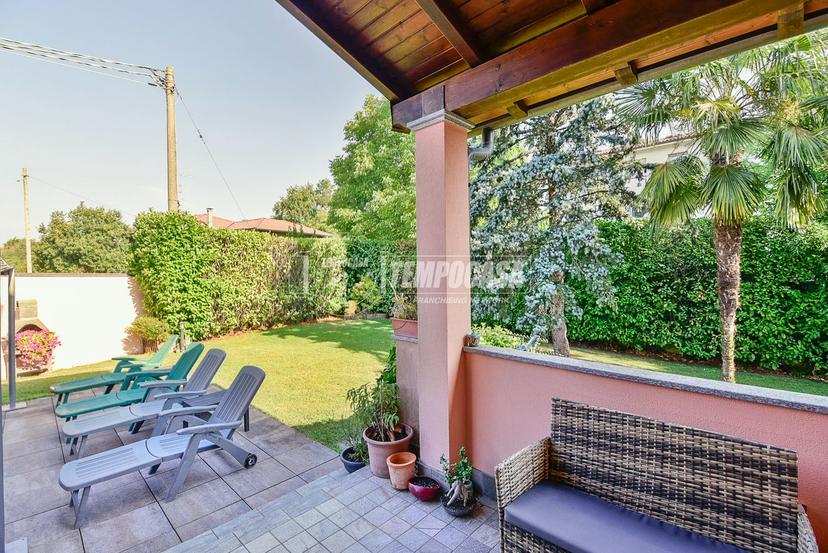Villa a schiera in Via Fornace 232, Lipomo — foto 2 di 5