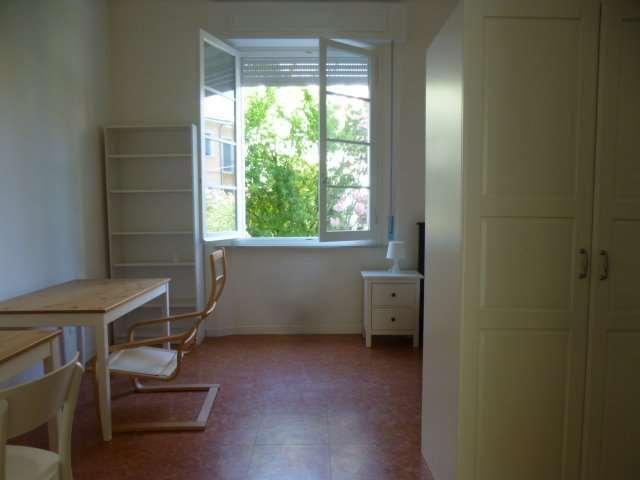 Stanza in casa indipendente in Viale Fulcieri Paolucci dè Calboli, Forlì — foto 3 di 5