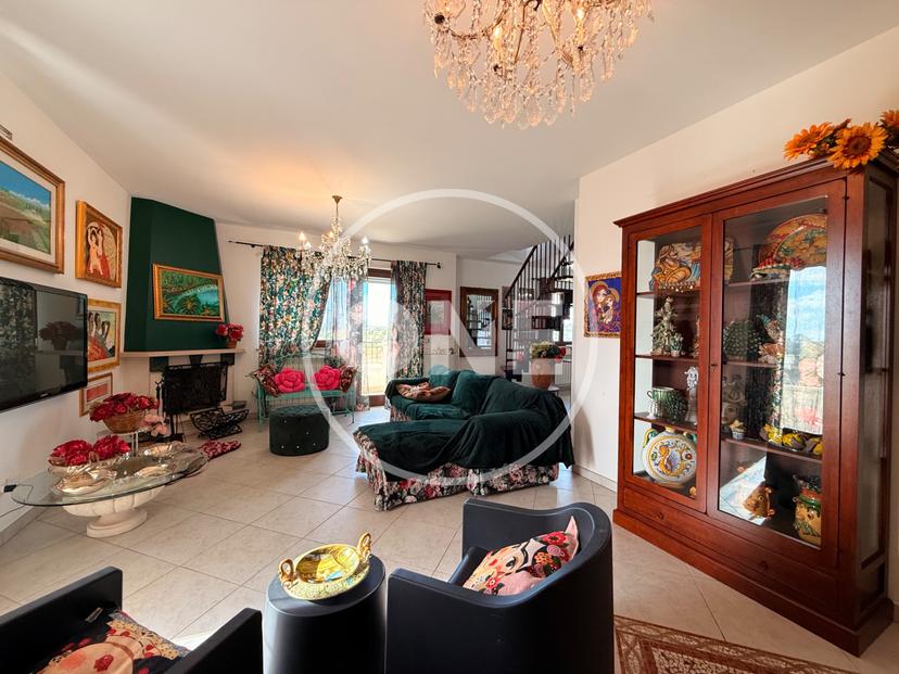 Appartamento in Via Fonte Canale 4, Città Sant'Angelo — foto 4 di 5