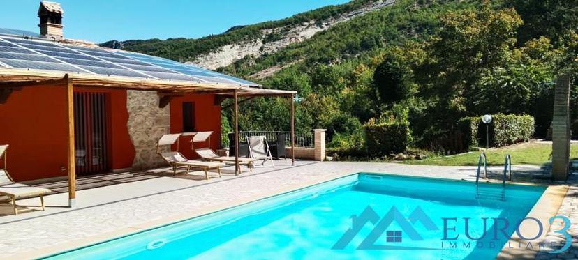 Casale in Frazione Castel Trosino N. 9 , Ascoli Piceno — foto 2 di 5