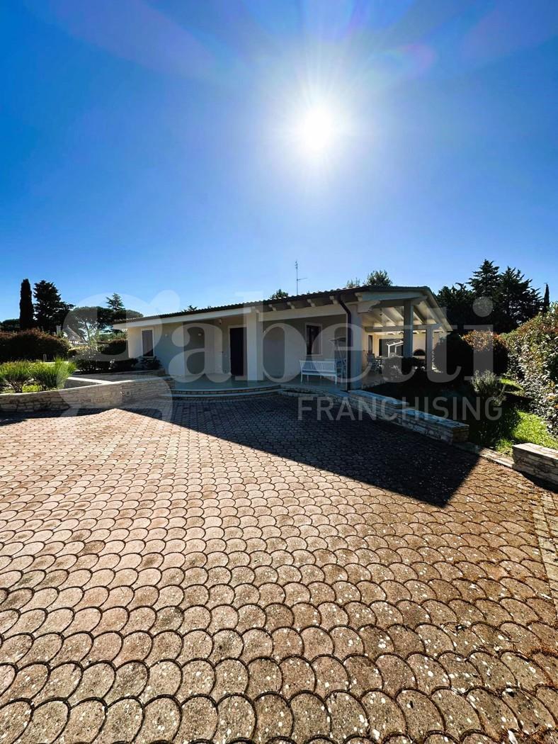 Villa in Zona Via Castel del Monte, Corato — foto 4 di 5