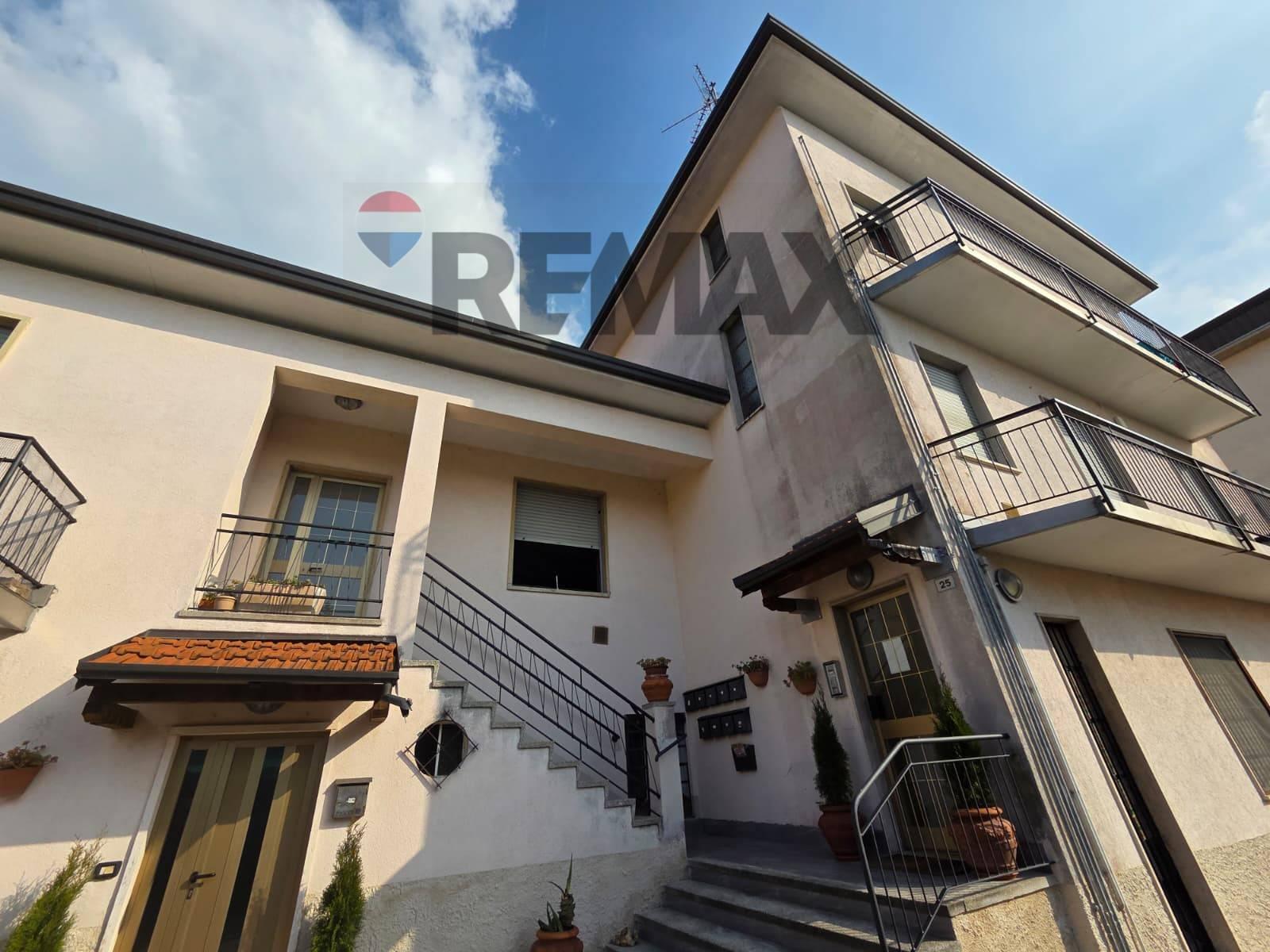 Casa indipendente in Via dei Cavalli 23, Varese