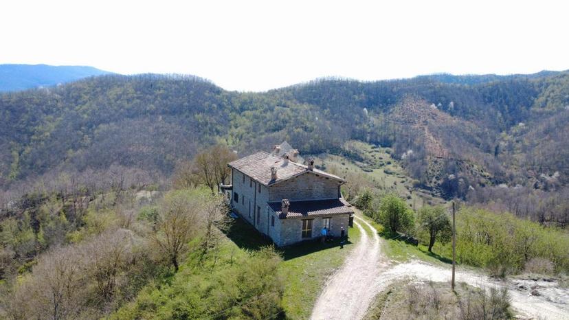 Casa indipendente in Santa Margherita di Burano, Gubbio — foto 3 di 5