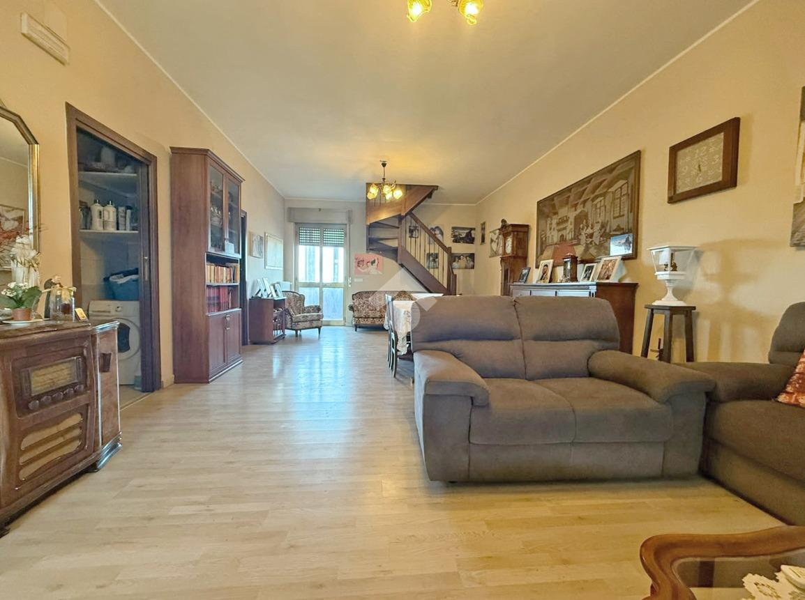 Villa in Str. del Salice Nuovo 106, Foggia