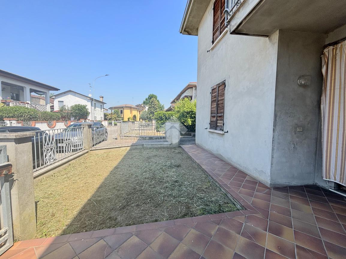 Villa in Via R. Morandi 15, Pegognaga