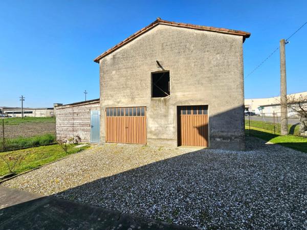 Villa bifamiliare in Strada Provinciale del Valico del Cerreto 66, Gualtieri — foto 5 di 5