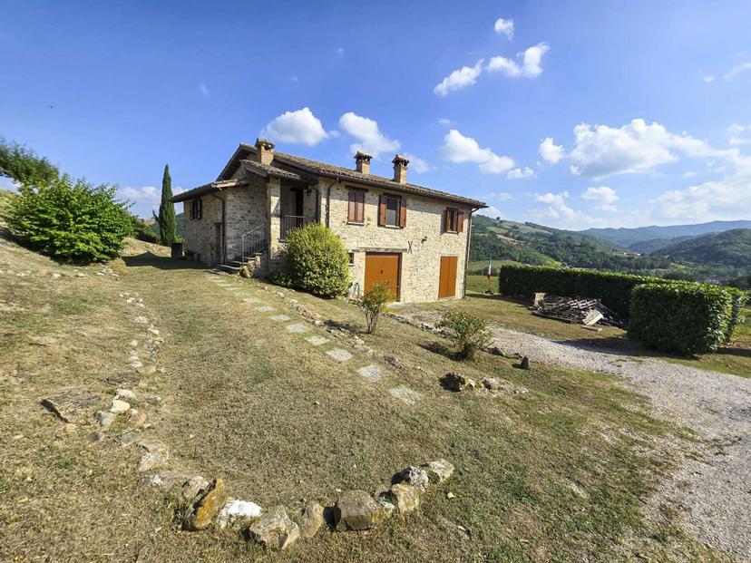 Casale in Via Pieve, Belforte all'Isauro — foto 2 di 5