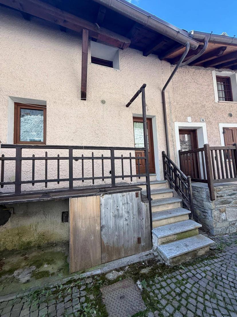 Trilocale in Località Extrapieraz, Brusson — foto 3 di 5