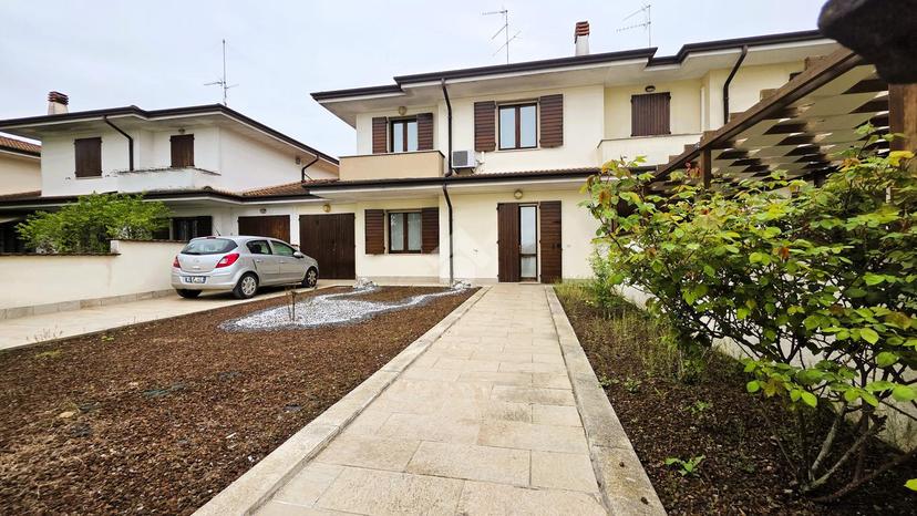 Villa a schiera in Via Chiesa San Silvestro 117, Curtatone — foto 5 di 5