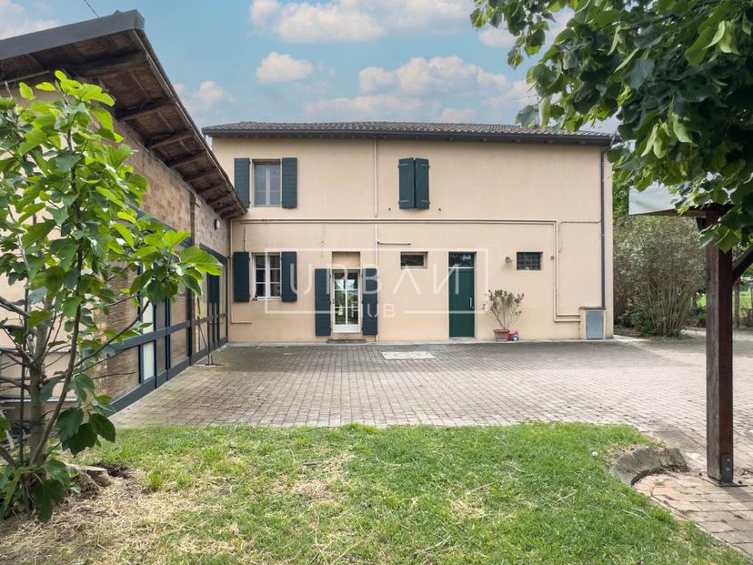Casa indipendente in Via Lughese, Forlì — foto 3 di 5