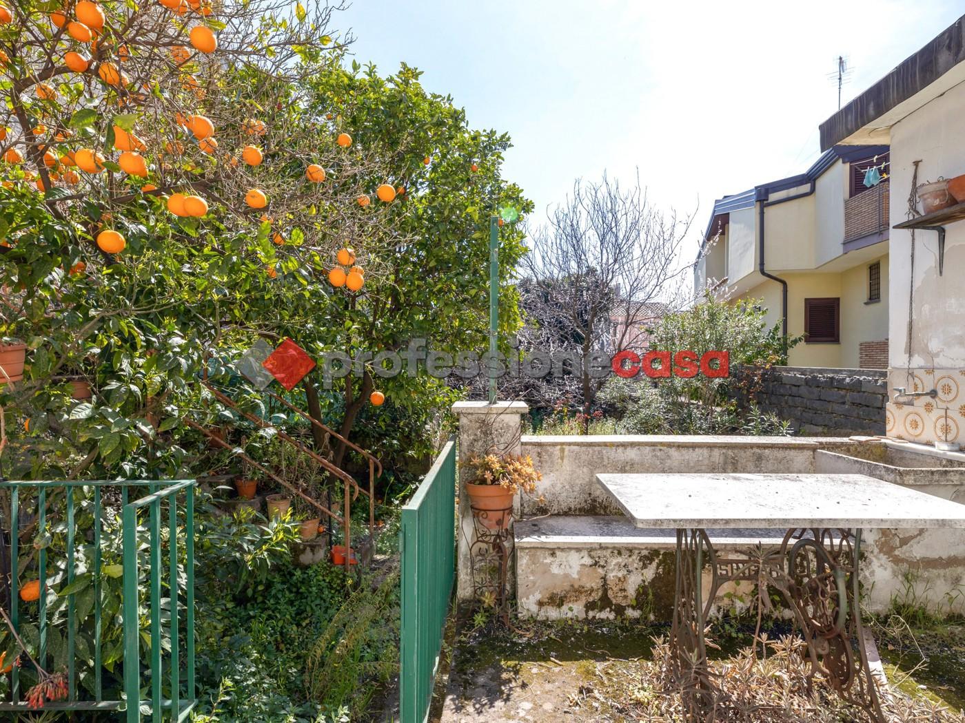 Villa in Via Pennisi 15, San Giovanni la Punta