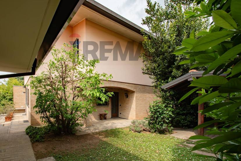Villa in Via Brescia 40, Desio — foto 3 di 5