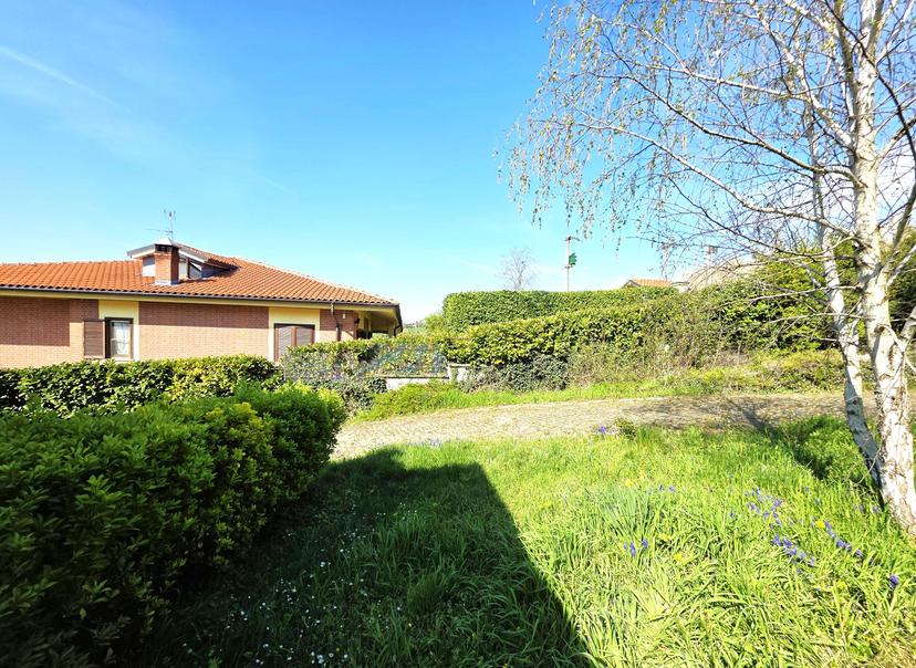 Villa unifamiliare in Strada Oliva 28, San Giorgio Monferrato — foto 2 di 5