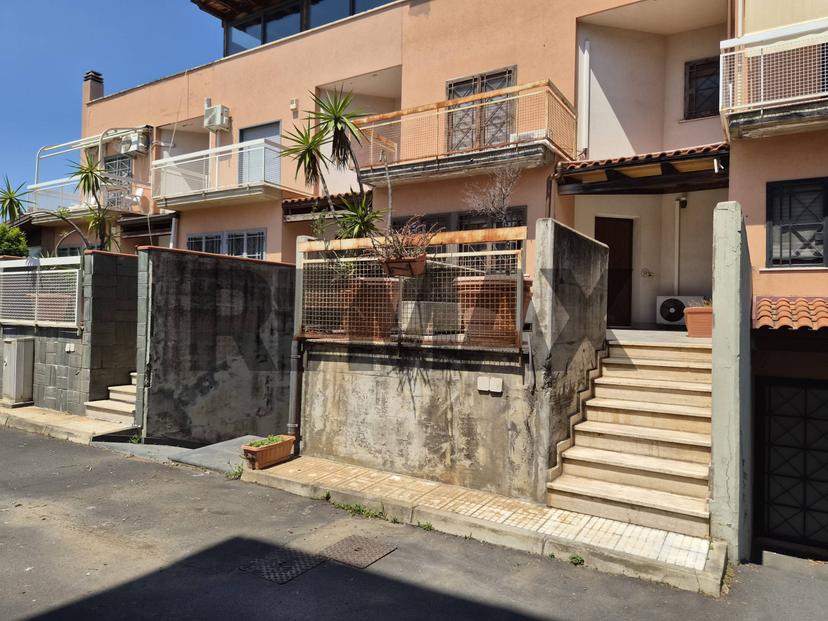 Villa a schiera in Via Sebastiano Catania 284, Catania — foto 3 di 5