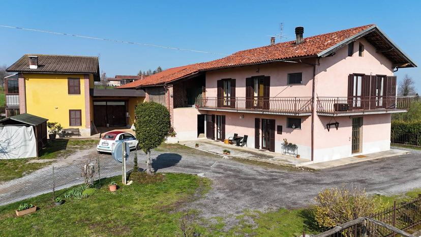 Casa indipendente in Strada di Castellaro 2, Villanova Mondovì — foto 3 di 5